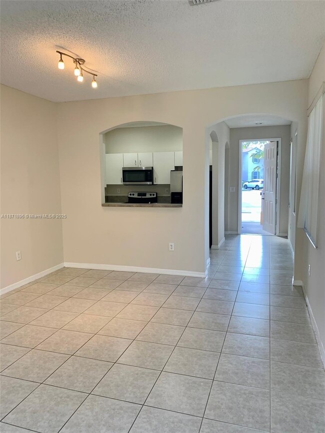Photo - 2267 NE 42nd Cir