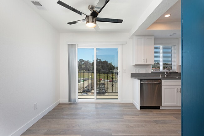 Photo - Vista Terrace Apartments