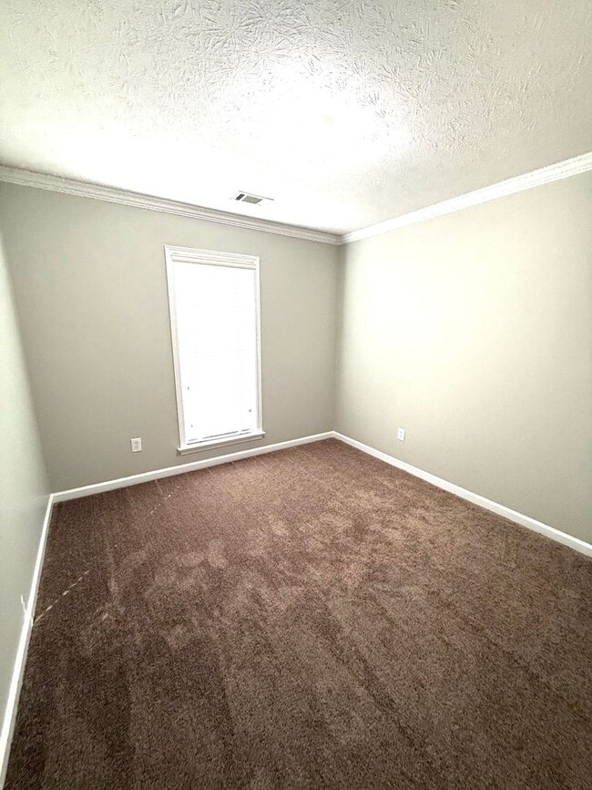 Photo - ** 3 bed 2 bath located in Thorington Trace ** Call 334-366-9198 to schedule a self tour