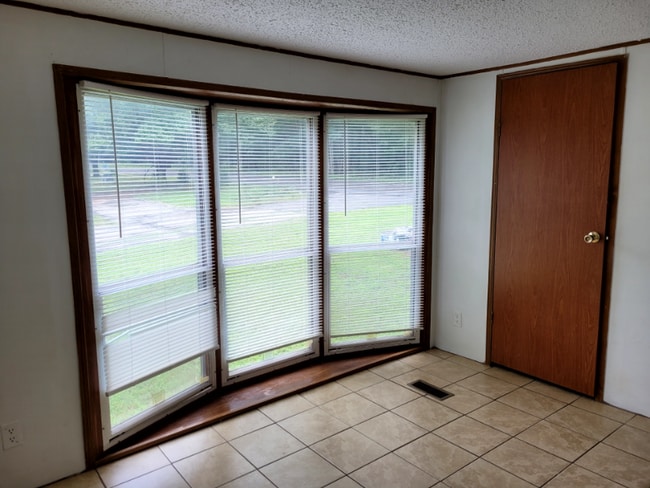 Building Photo - 1087 Hibiscus Rd Rental