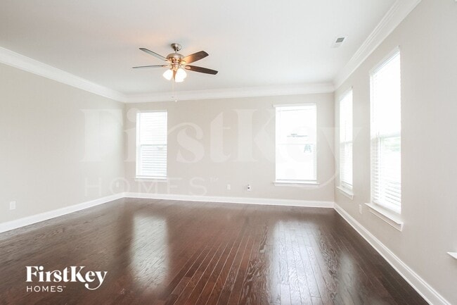 Photo - 130 Habersham Ct