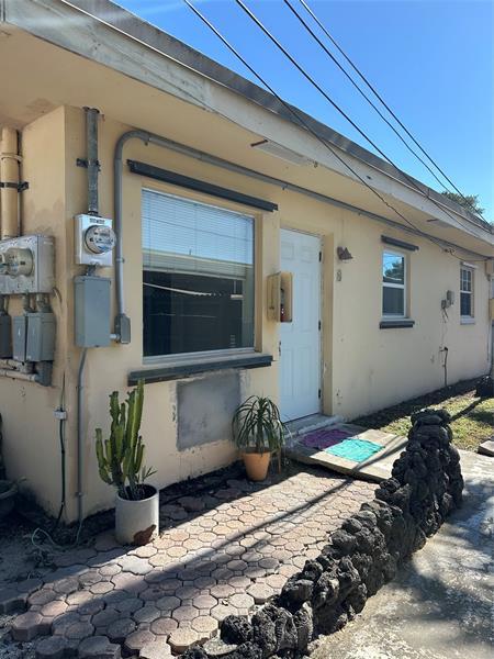 Photo - 205 SE 22nd St Unit 4