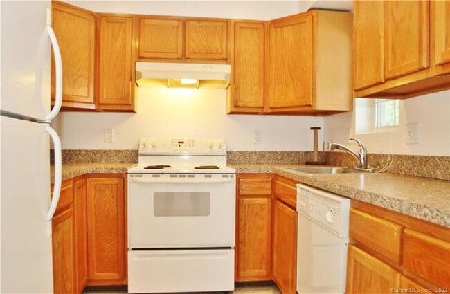 Photo - 673 Hope St Unidad A