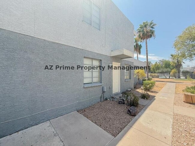 Photo - 2625 W Ocotillo Rd