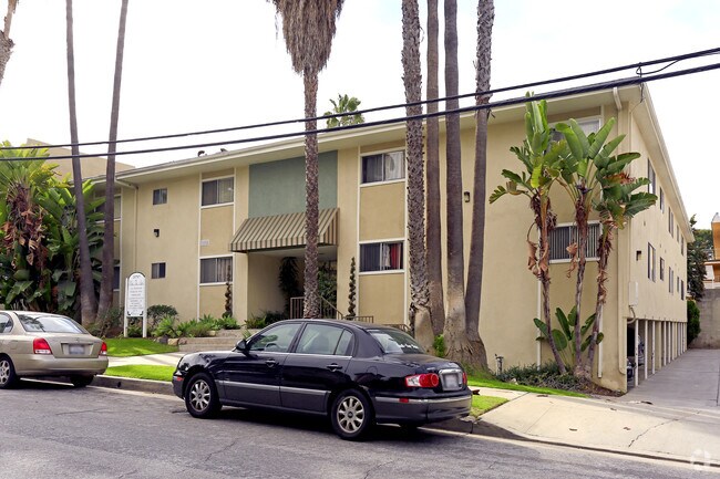 20707 Amie Ave.