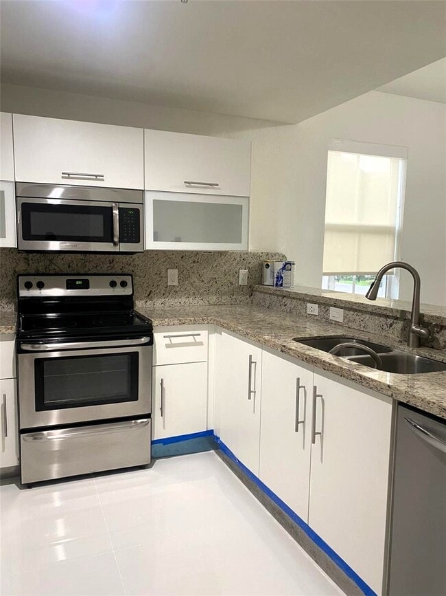 Photo - 11201 NW 83rd St Unit 202