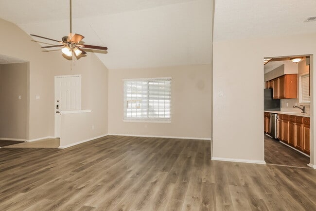 Photo - 4703 Owens Creek Ln