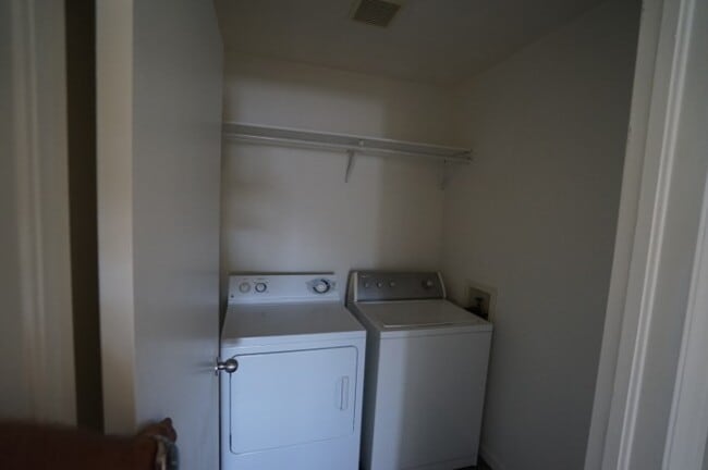 Photo - 7863 Downing St