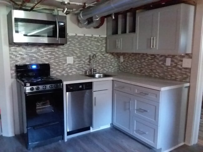 All New Kitchen - 509 E Myrtle St Apartamentos Unidad 1/2