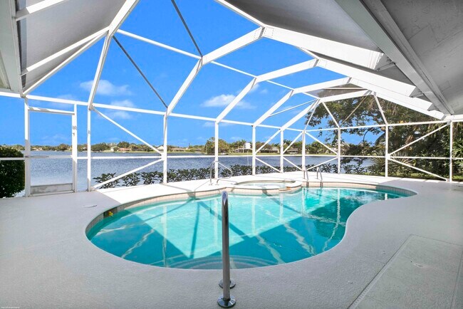 Photo - 12871 Upper Cove Dr
