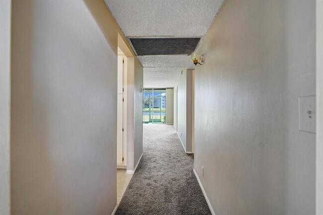 Photo - 9440 Poinciana Pl Unit 109