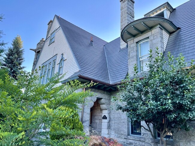 Photo - 801 S Cedar St