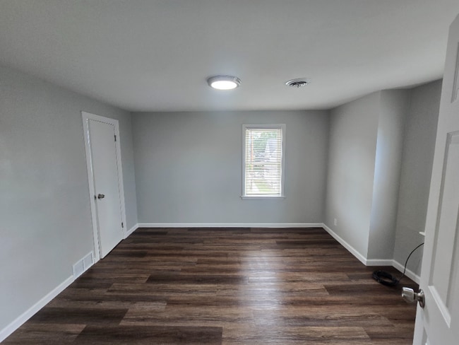Building Photo - 83 Grand Ave Rental