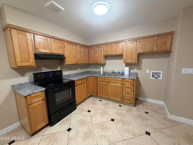 Photo - 5810 W Earll Dr
