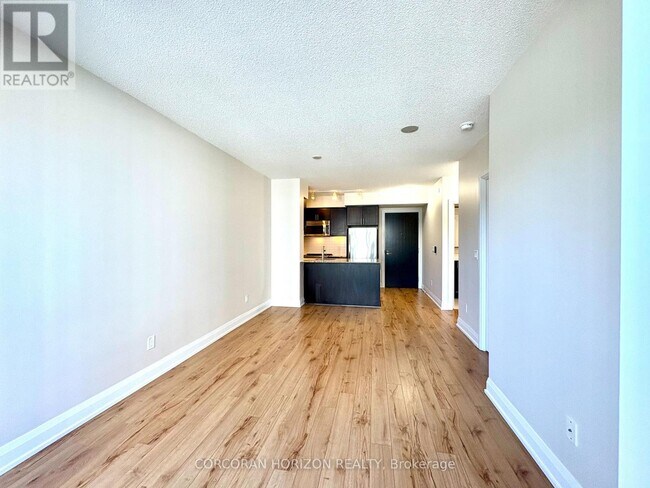 Photo - 18 Graydon Hall Dr Unit 706