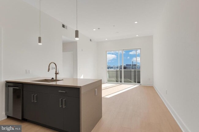 Building Photo - 1731 Tilghman St Unit 301 Rental