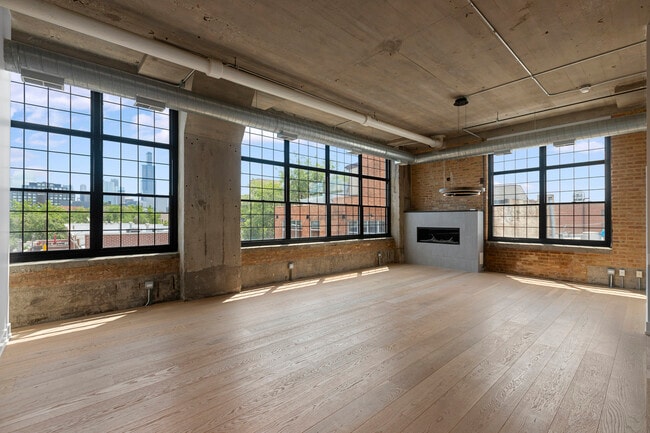Building Photo - 17 N Loomis St Unit LOFT4M