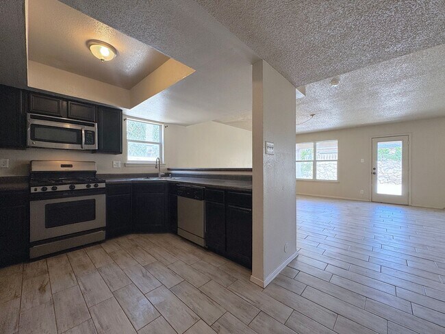 Photo - East El Paso 4 bed 2.5 bath