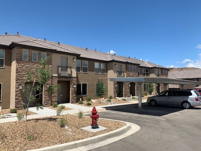 Desert Hills Townhomes, Location, location... - Desert Hills Townhomes, Location, location...