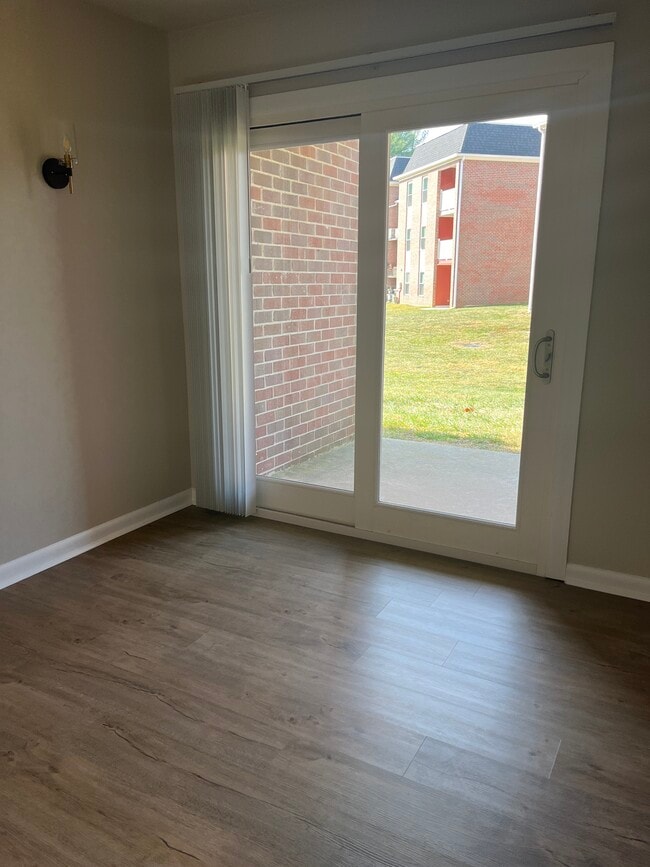Dining room to Porch