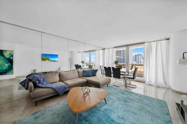 Photo - 1717 N Bayshore Dr Unit ID1054087P