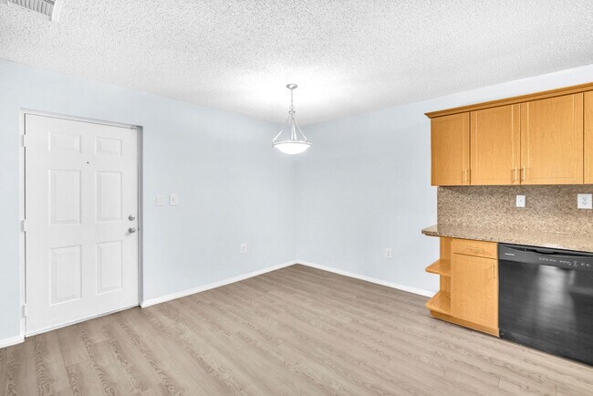 Photo - 6881 NW 173rd Dr Unit K-106