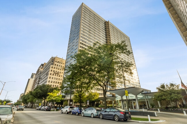 Building Photo - 3550 N Lake Shore Dr Unit 1712 Rental