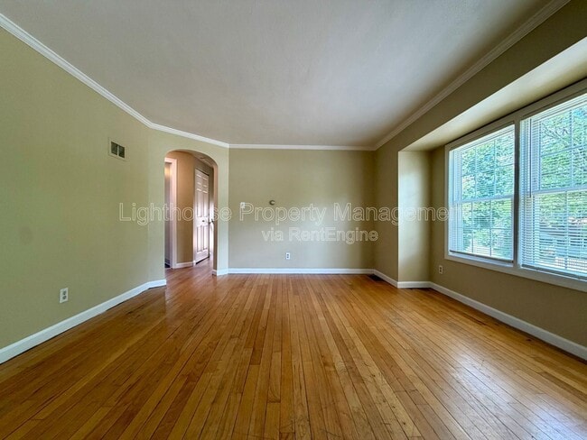 Photo - 1447 Giddings Ave SE