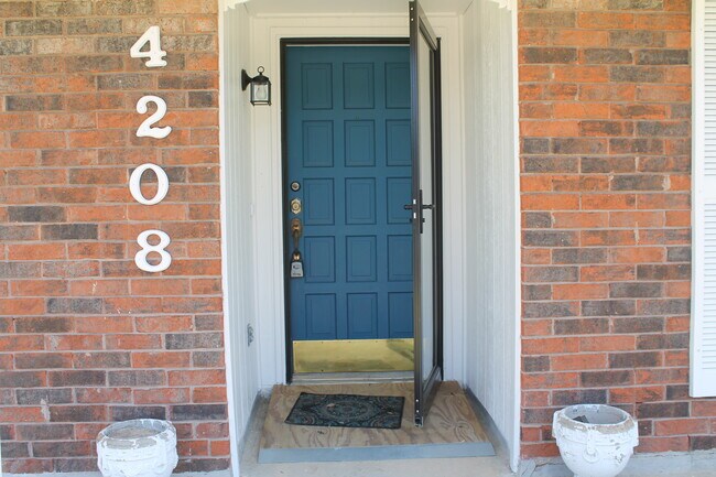 4208 Arbor Dr