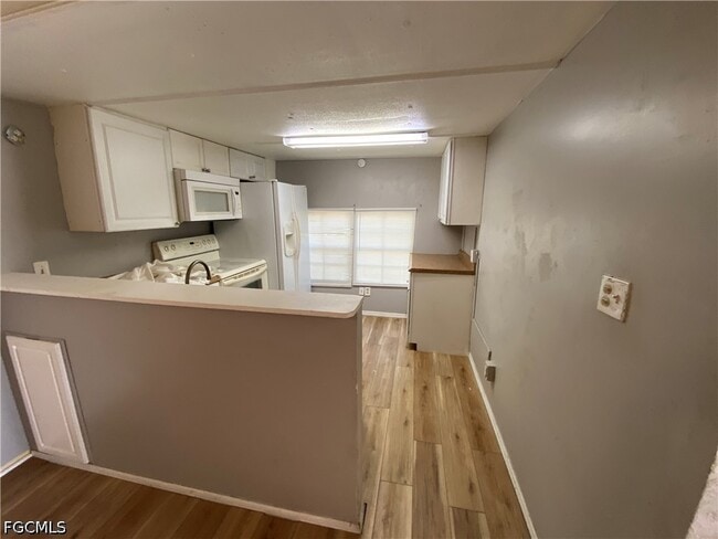 Photo - 2210 Cantor Ln