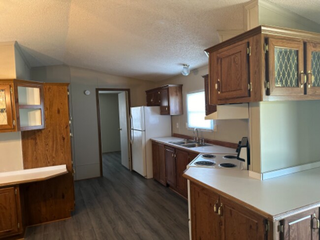 Photo - 141 James Way