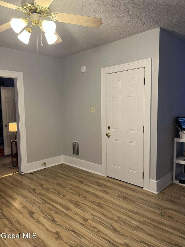 Photo - 60 W 8th Ave Unit 2