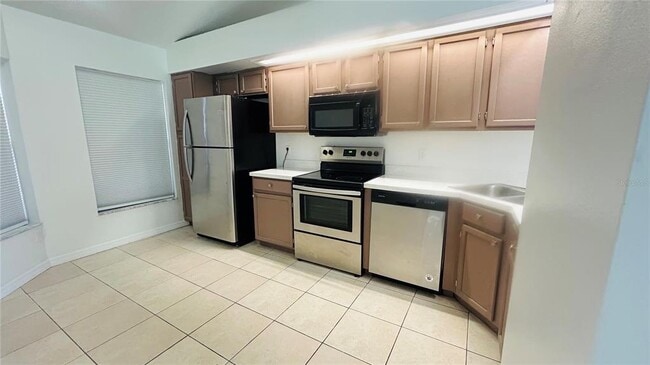 12121 Augusta Woods Cir