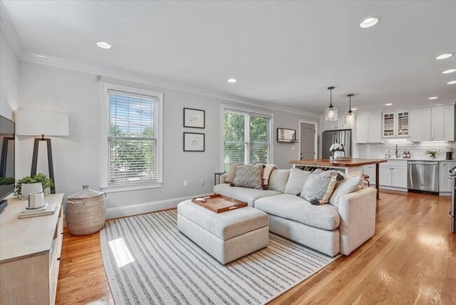 Photo - 18 Claymont Terrace