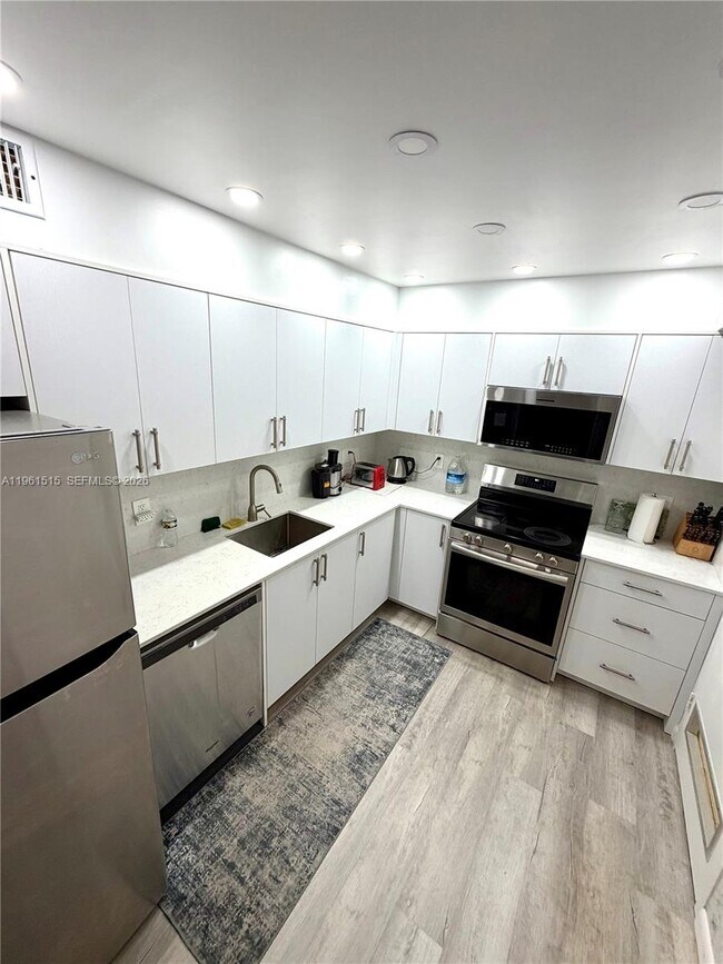 Photo - 400 Kings Point Dr Unit 524