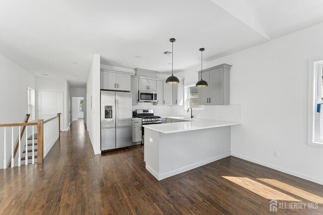 Photo - 910 Bergen St Unit 2
