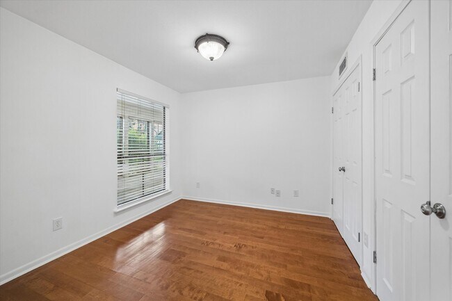 Photo - 1601 S Shepherd Dr Unit 172