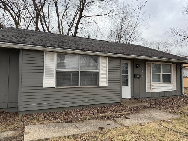 Building Photo - 1016 Camaro-