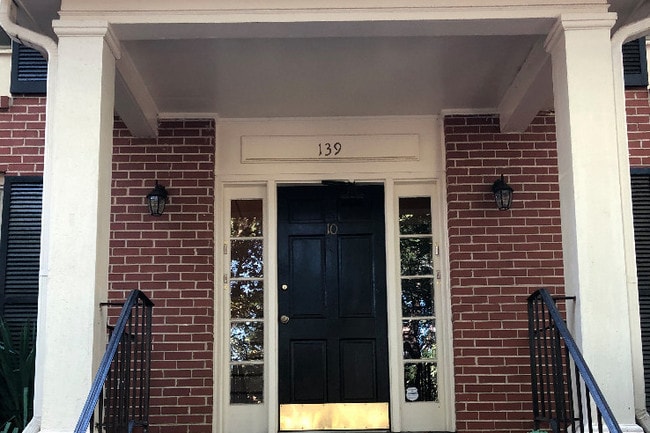 Photo - 139 E Hill St