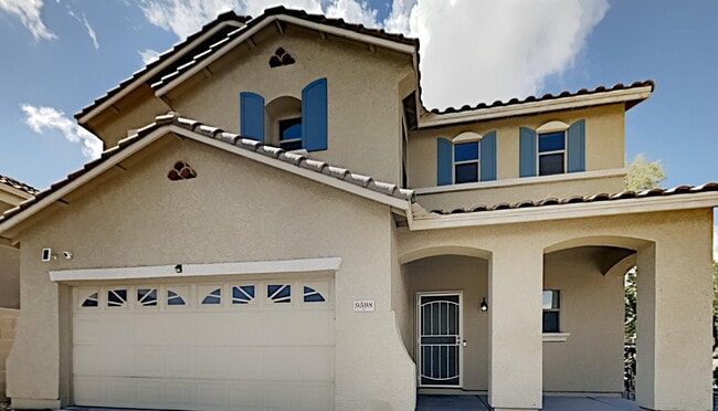 3-Bedroom Home with Loft in Prime Peoria L... - 3-Bedroom Home with Loft in Prime Peoria L...