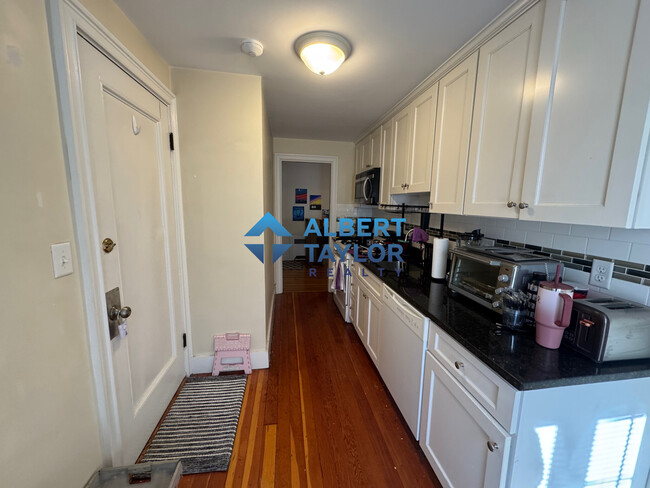 Photo - 14 Mount Ida St Apartments Unit 6