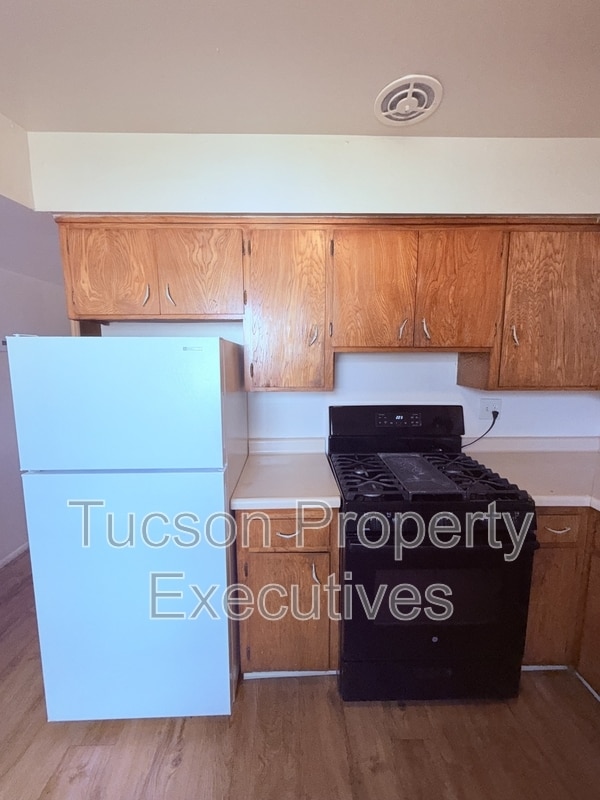 Photo - 8914 S Nogales Hwy