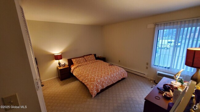 Building Photo - 71 S Federal St Unit 12 Rental