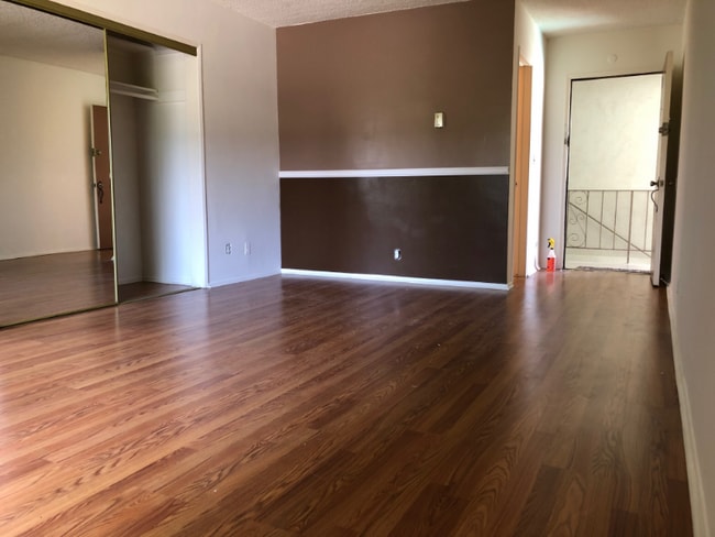 Building Photo - 5929 Laurel Canyon Blvd Rental