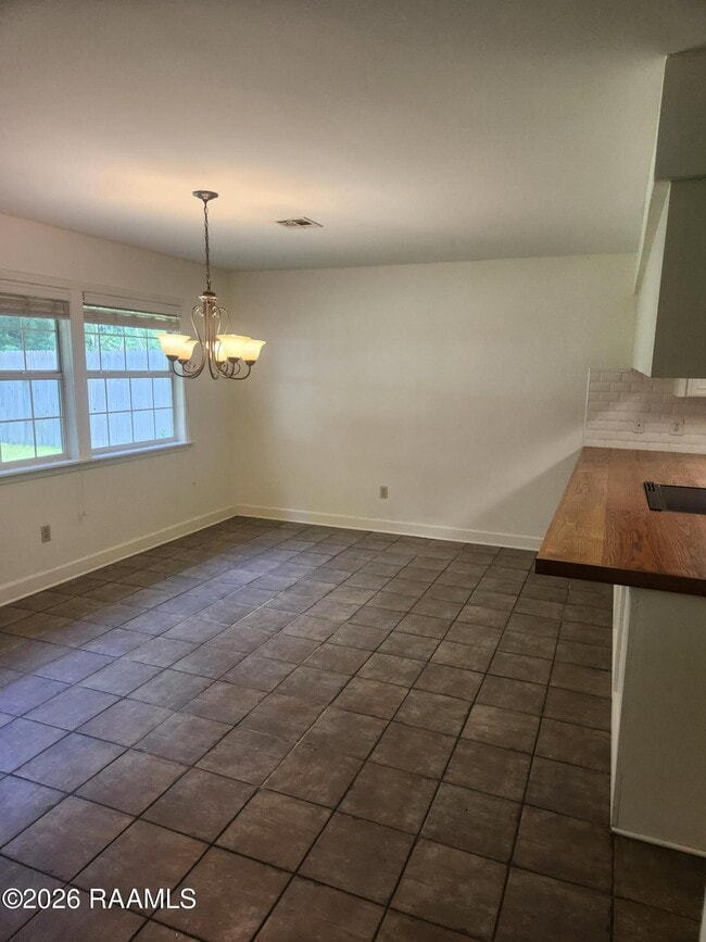 213 Sarah Dee Pkwy