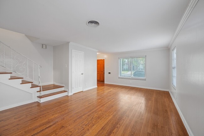 Photo - 2109 Sheridan St