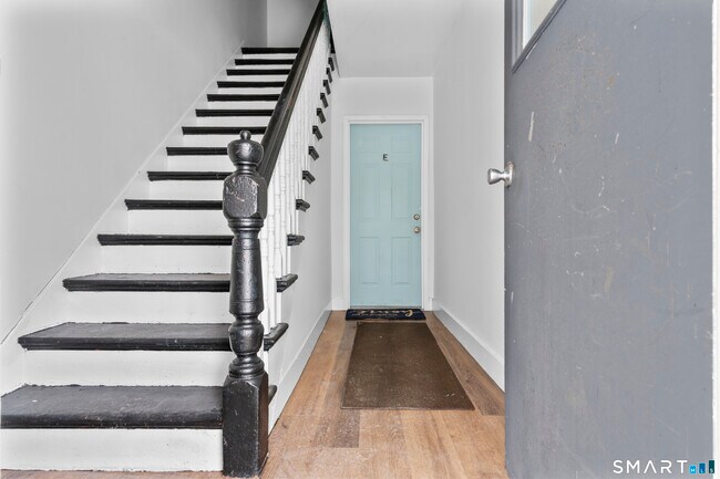 Building Photo - 30 Anthony St Unit A