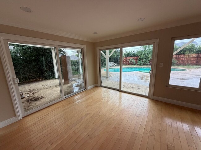 Photo - Large pool home with lots of space and gue...