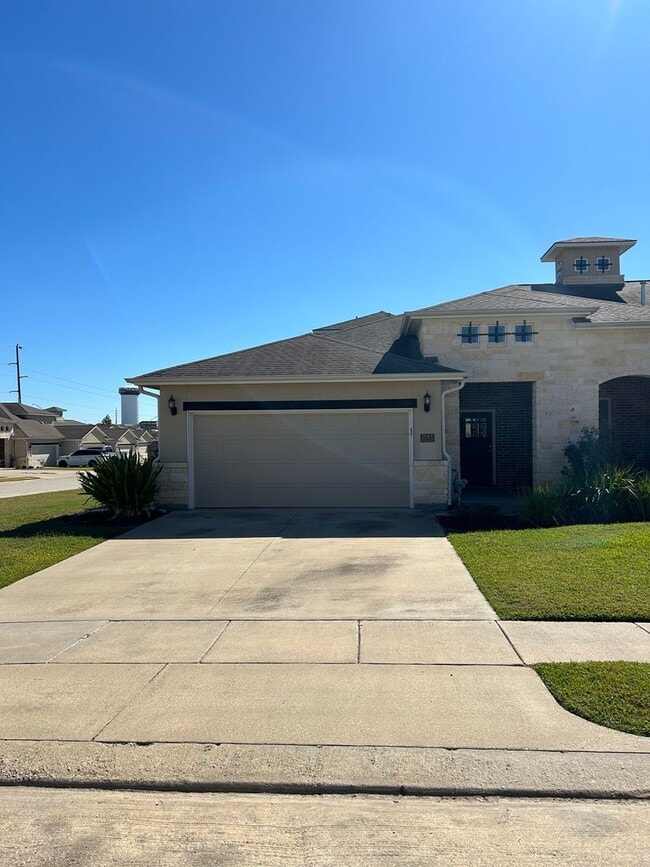 Photo - 3 bed/3 bath in South College Station Avai...