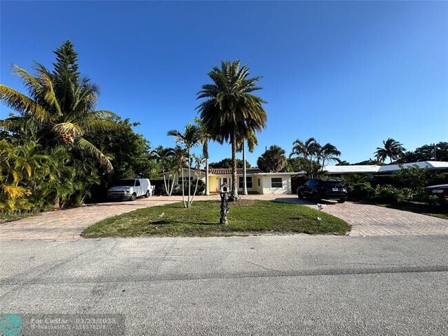 Photo - 2600 NE 22nd St Casa
